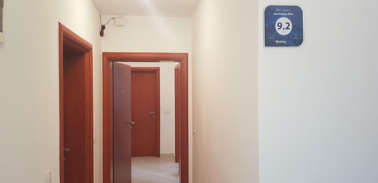 Apartments Biba Новаля Екстериор снимка